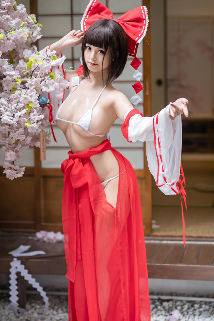 [cosplay]蜜汁猫裘-巫女小姐姐正片+自拍[61P/702MB]