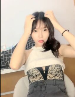 高颜值苗条身材美女