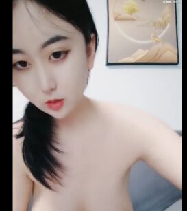 绝对极品！身材爆炸，E罩杯白嫩美乳